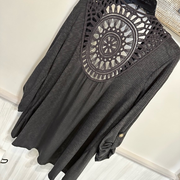 Altar’d Black Sweater.Gorgeous.New,without tags.Hits right below waist. - Picture 7 of 8